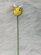 Load image into Gallery viewer, Crocheted Flower Bouquet