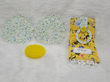 Load image into Gallery viewer, Crocheted Kitchen Set