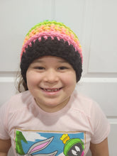Load image into Gallery viewer, Crocheted winter hat