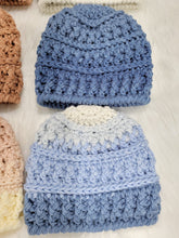 Load image into Gallery viewer, Crocheted winter hat
