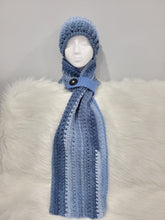 Load image into Gallery viewer, Crocheted scarf