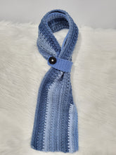 Load image into Gallery viewer, Crocheted scarf
